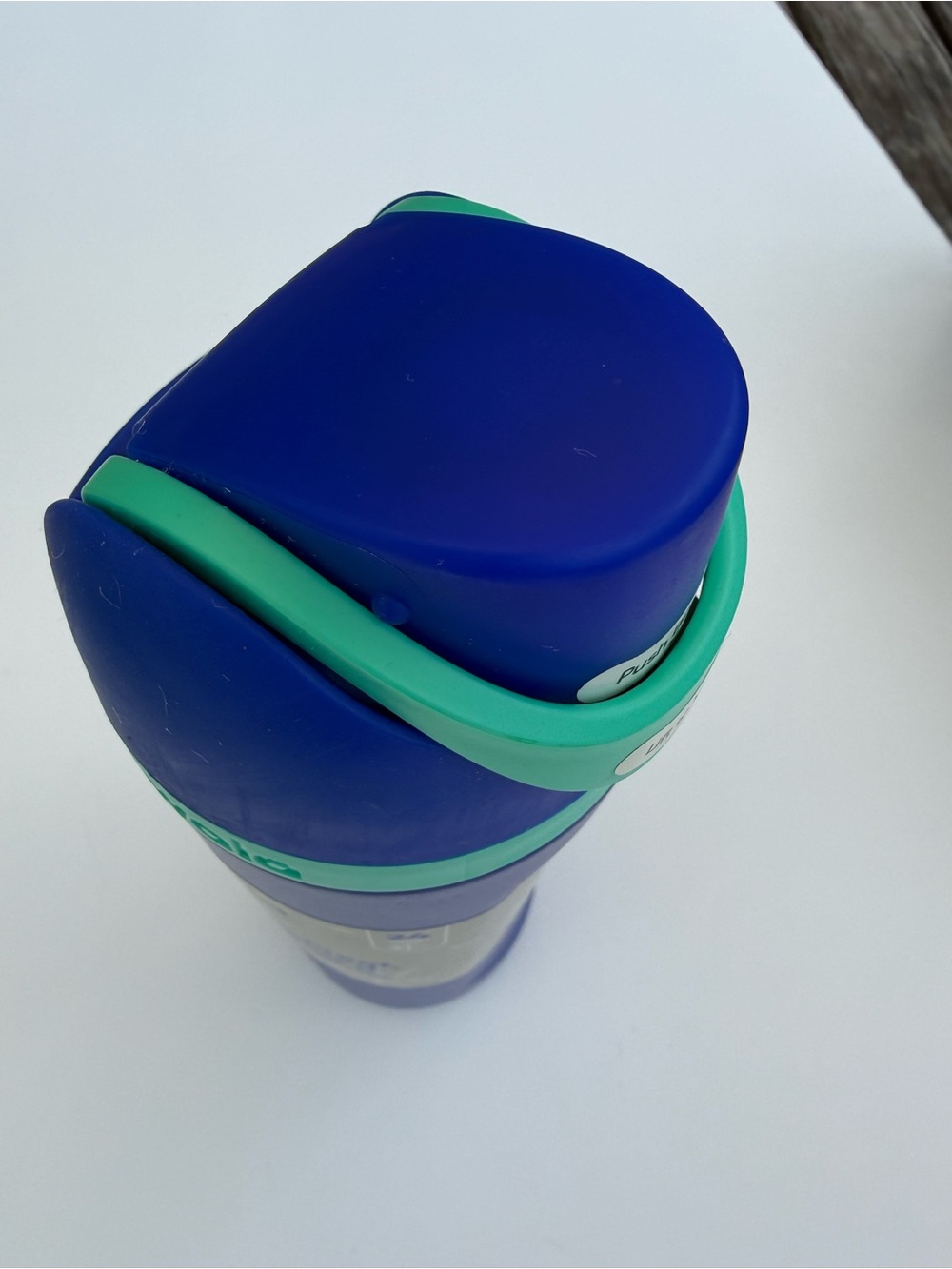 Owala 24oz Insulated Water Bottle in Blue with Teal Accent - Picture 5 of 5